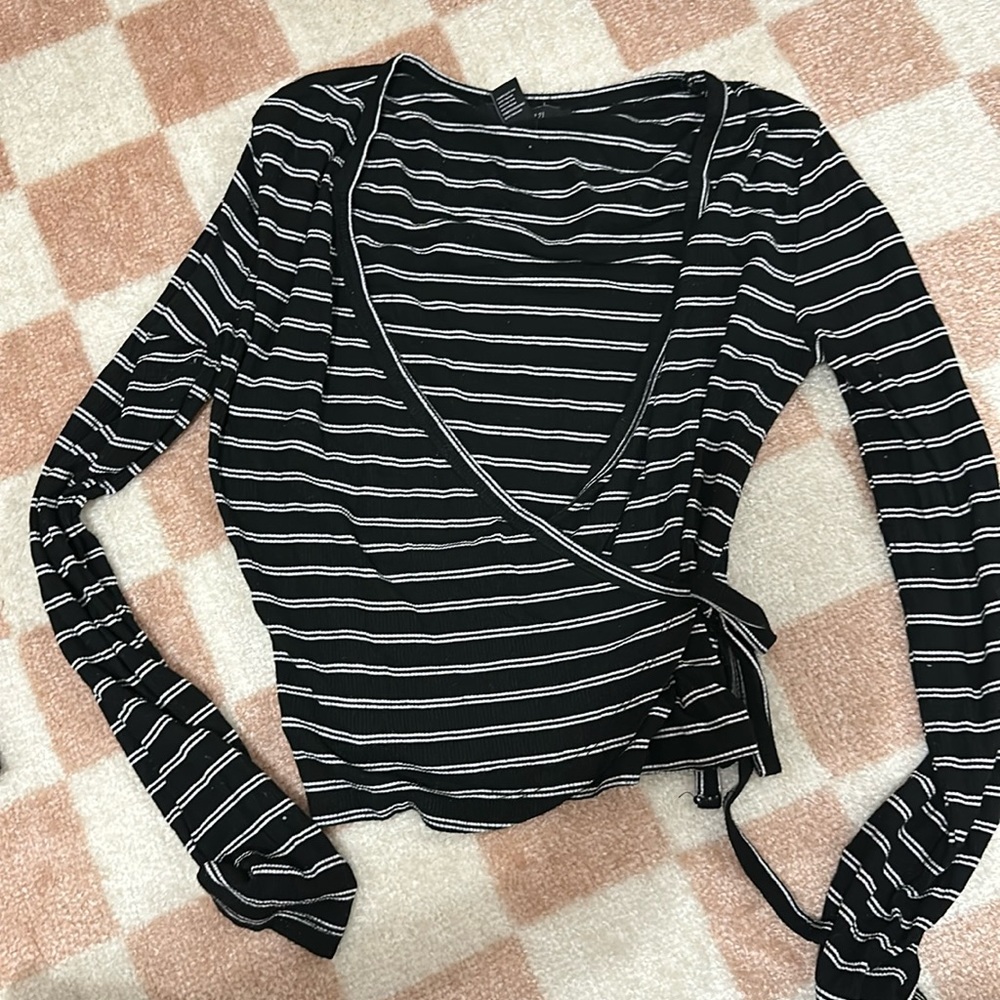 Cross over crop top